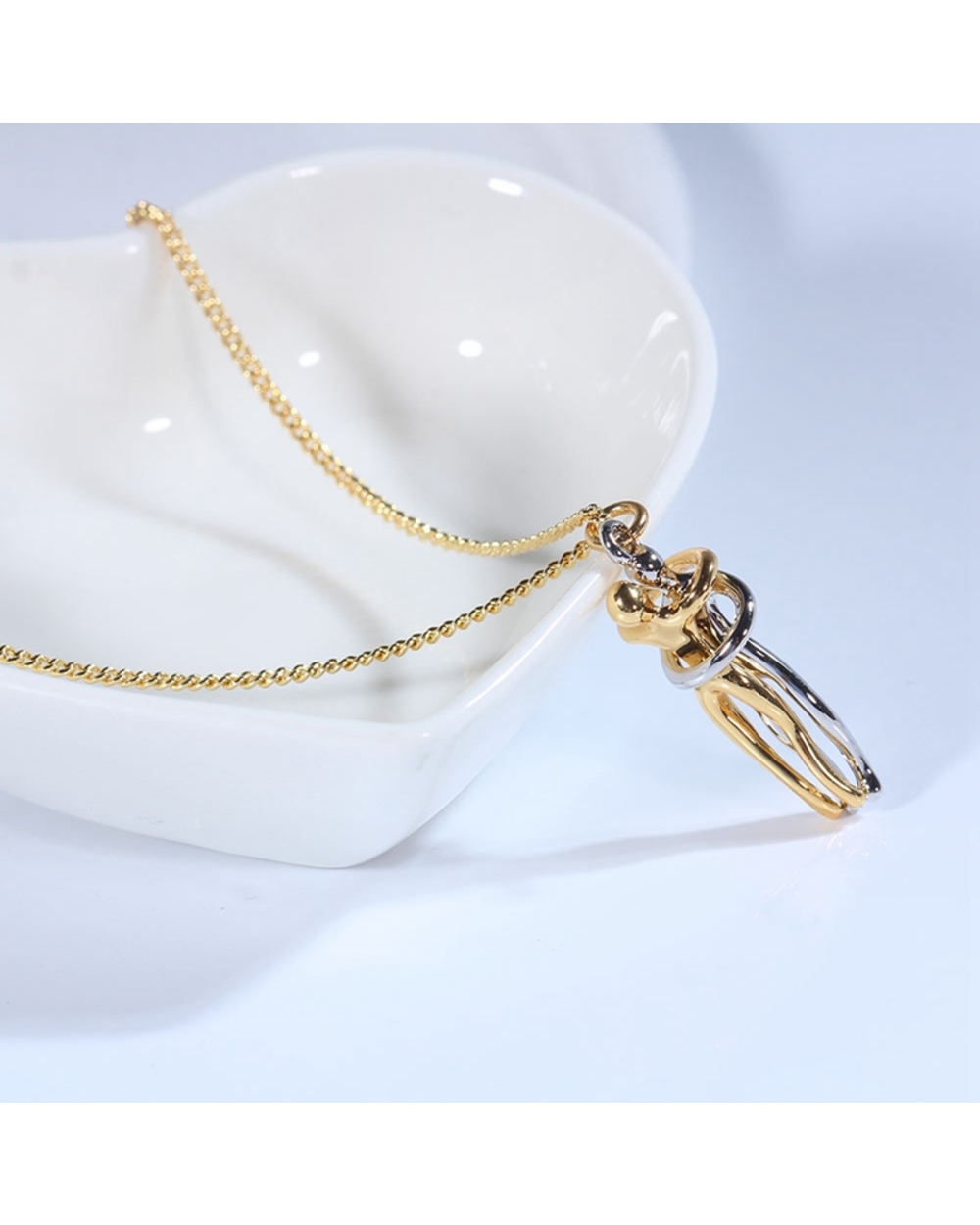 Loving Gift to Send Your Long-Distance Partner Friends front-1