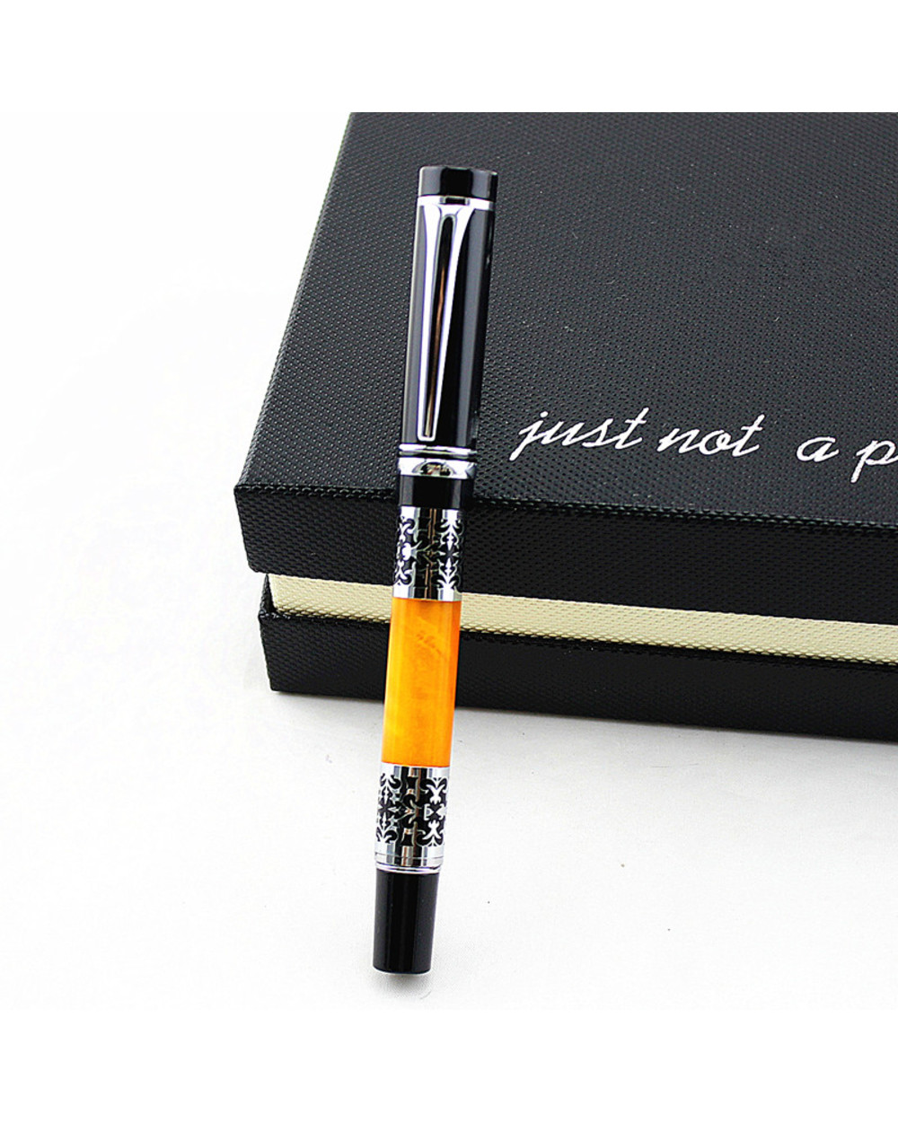 High Quality Luxury Metal Ballpoint Pen Sculpture Pattern Roller Pen Office School Stationary Pen front-1