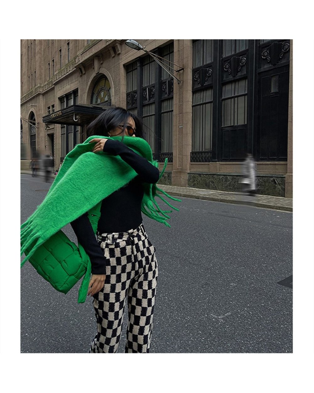 2022 Luxury Cashmere Bright Green Women Solid Scarf Winter Shawl And Wrap Bandana Pashmina Tassel Female Foulard Thick front-2
