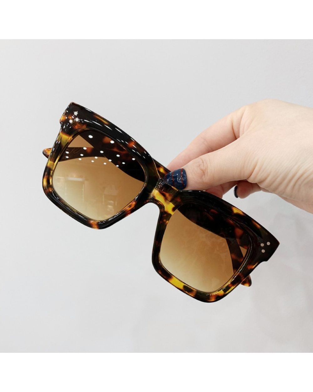 Oversized Square Sunglasses Woman Retro Black Driving Shades Eyewear Female Vintage Brand Designer Mirror Sun Glasses O front-4
