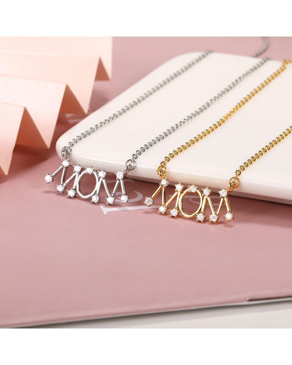 Minimalism Letter MOM Necklace front-3