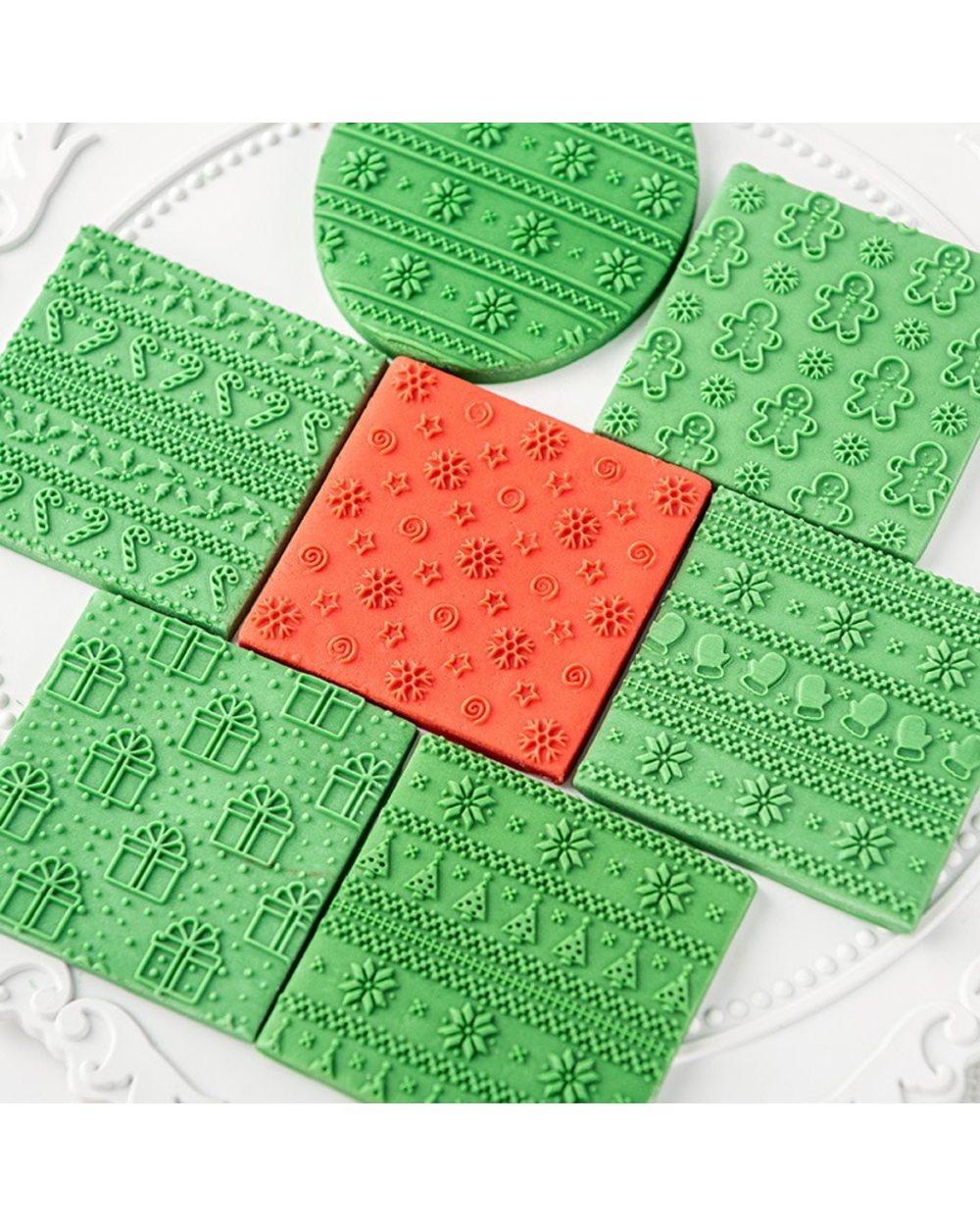 Christmas Snowflake Embosser Stamp Acrylic Fondant Biscuit 3D Christmas Tree Embossed Mold Cake Decoration Tools front-4