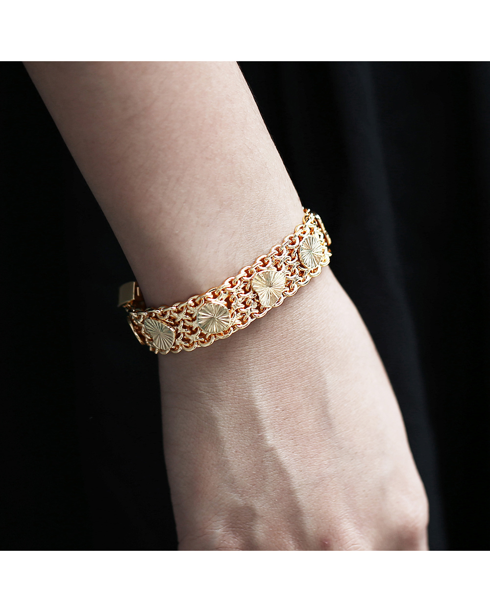 Women Men 585 Rose Gold Bracelet On Hand Bangle Fashion Cut Out Carved Flower Heart Oval Wristband Chains Bracelets Cbm front-2
