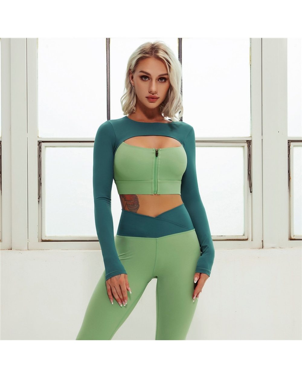 Long Sleeve Yoga Pant Set Women Two Piece Yoga Set Fitness Sports Tracksuit Gym Sportswear Workout front-0