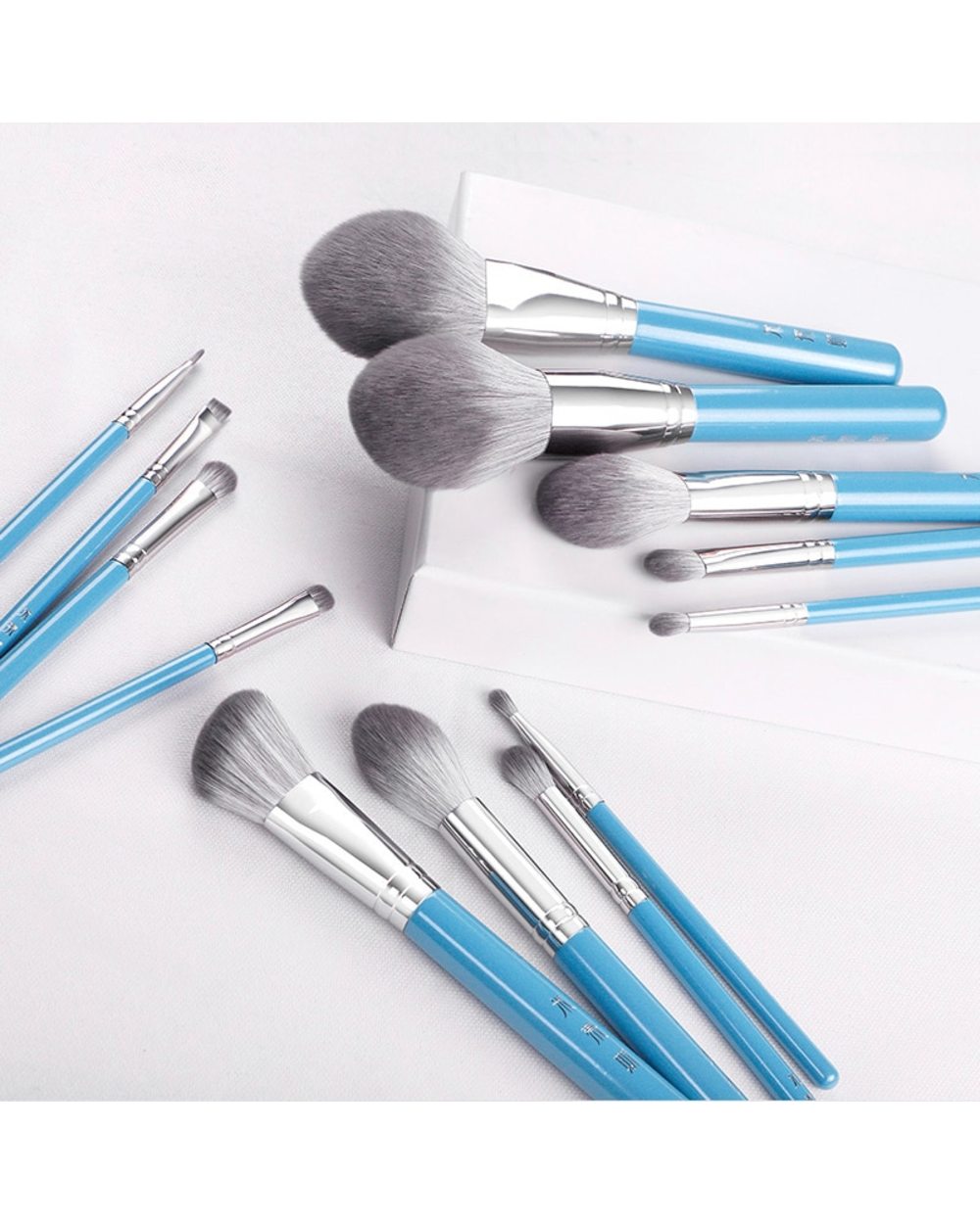 MyDestiny makeup brush/ The Iris series 13pcs high quality synthetic hair brushes set-powder&blush&foundation&eyeshadow front-2