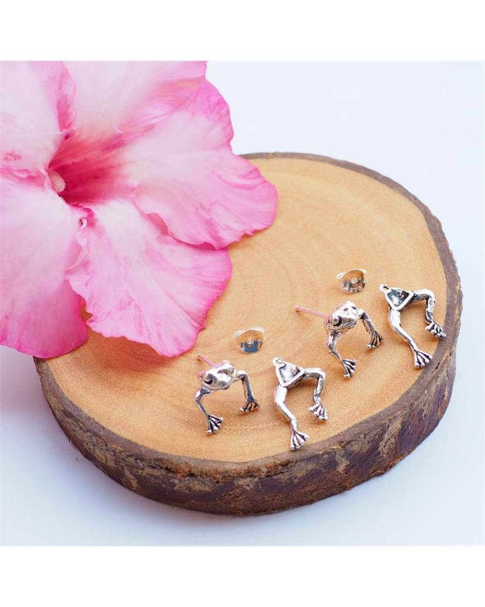 Cute Frog Earrings front-4