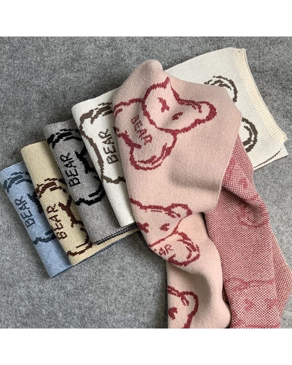 2022 Korean Fashion Knitted Bear Winter Women Scarf Couple Warm Cashmere Scarves Shawls Neck Bandana Pashmina Lady Wrap front-2