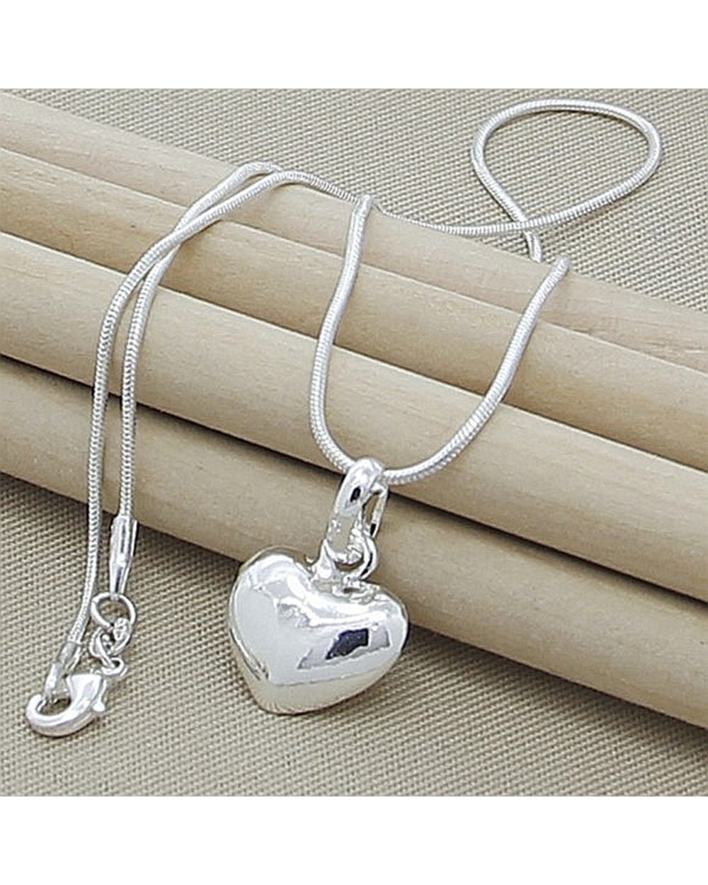 High Quality Heart-Shape Small Pendant Necklaces for Women front-0