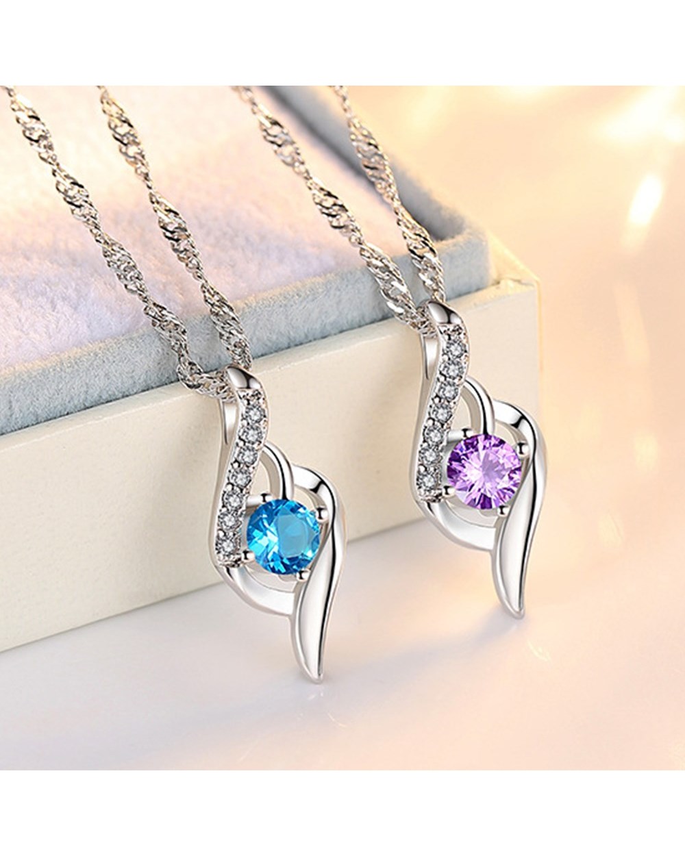 High Quality Crystal Zircon Heart Pendant Necklace For Women front-3