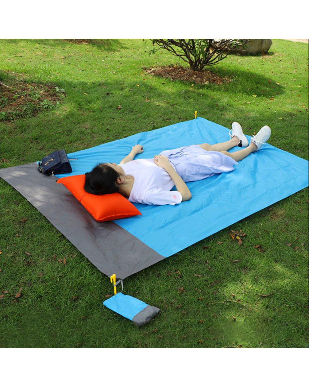 200X210cm Waterproof Beach Mat Folding Camping Pocket Blanket Outdoor Portable Travel Picnic Tent Beach Mat front-2