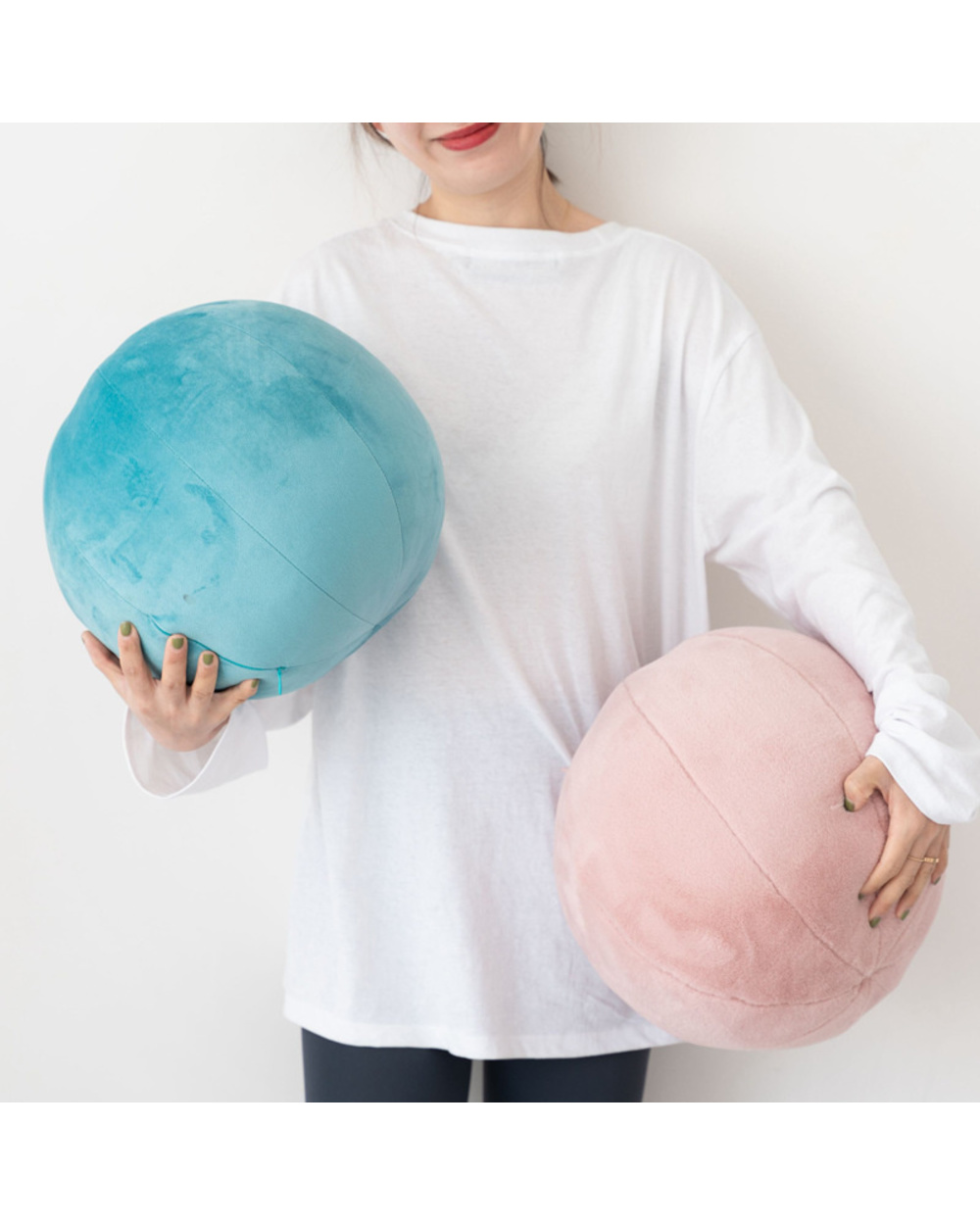 30Cm Nordic Velvet Solid Round Ball Cushion Futon Floor Cushion Home Model Room Decorative Round Pillow front-2