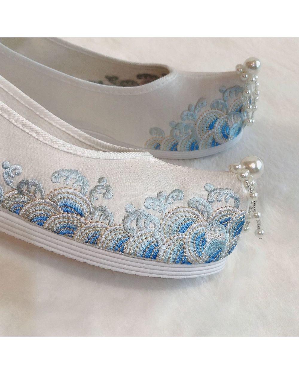 China Traditional Hanfu Cosplay Shoes Ming Dynasty Embroidered Super Fairy Inside Increased Ancient Shoes front-2