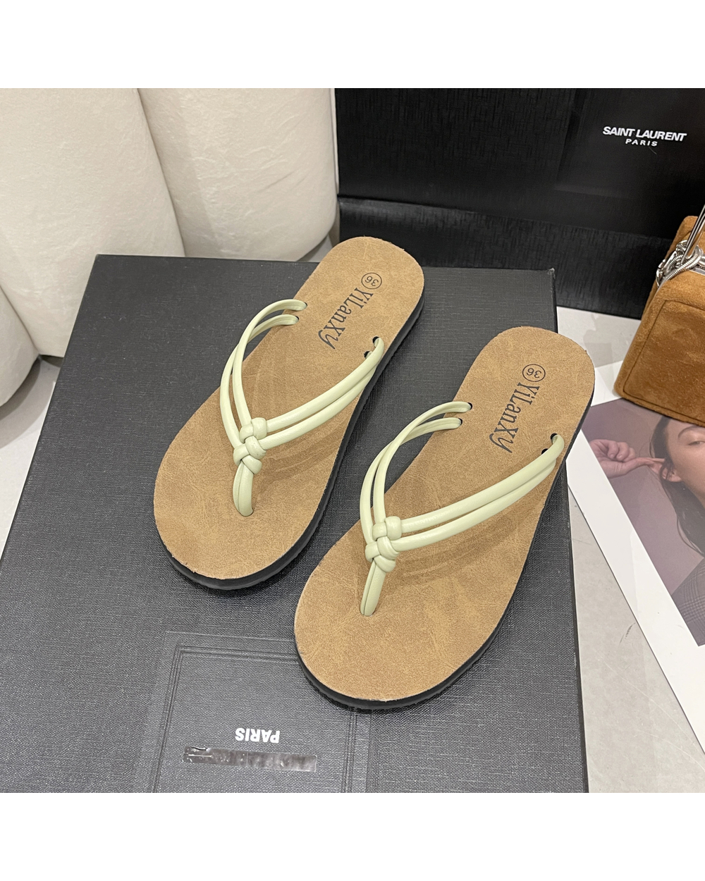 Flip Flops Summer Outside Non-slip Beach Shoes Slippers 2022 New front-0
