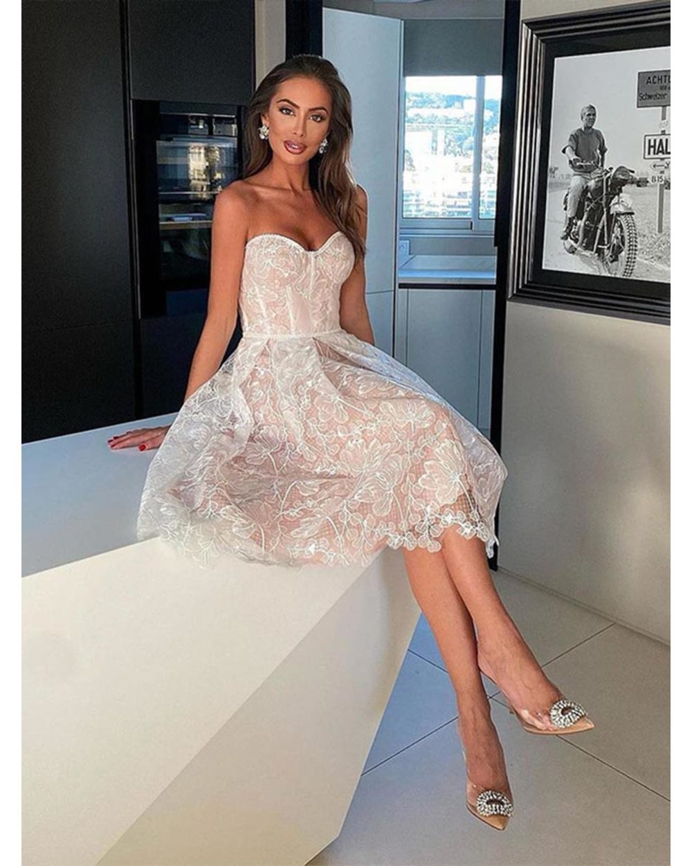 Elegant Sleeveless Strapless Printed Lace Dress front-3