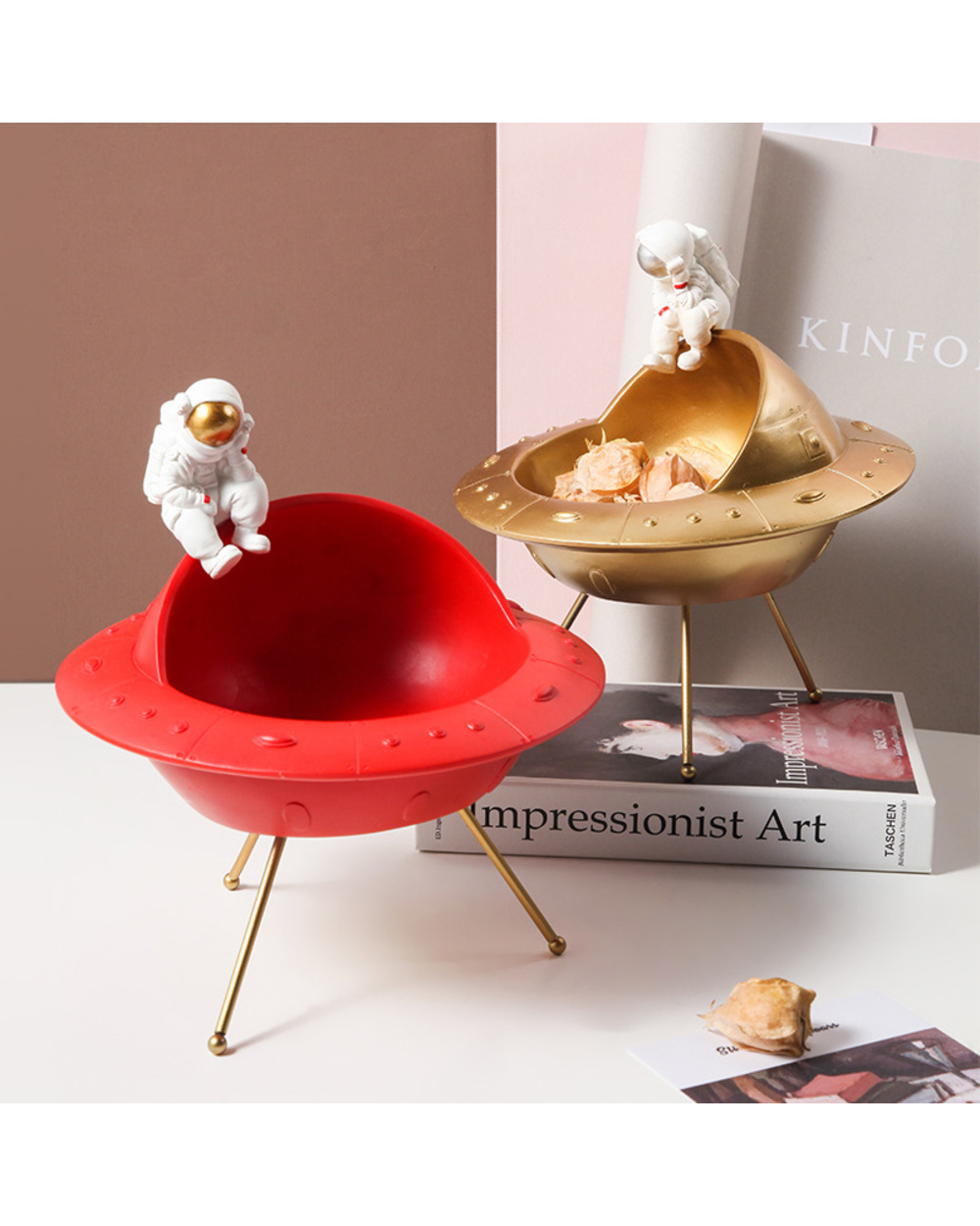 Northeuins Resin Astronaut Storage Figurines Creative Modern Character Statue Miniature Table Statuette Interior Home D front-1
