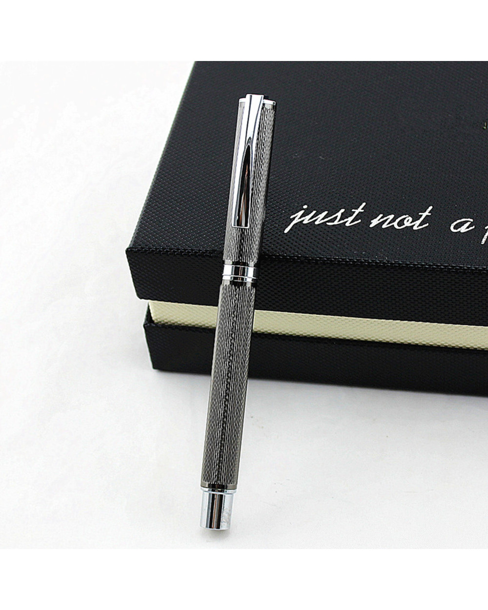 Luxury Metal Ballpoint Pen High Quality Business Writing Signing Roller Ball Pens Office School Stationary Supplies front-0
