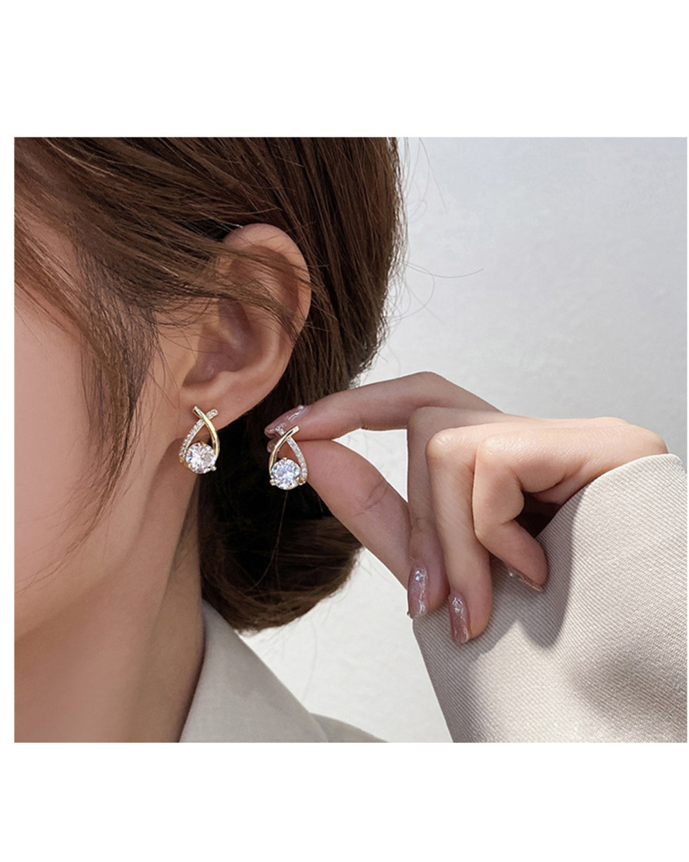 LAST DAY 70% OFF - Mermaid Tail Stud Earrings front-3