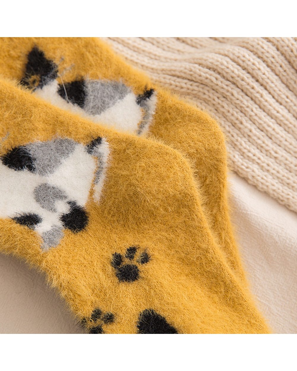 Cute Cat Socks Vintage Winter Thickening Mink Hair Women Socks Ladies Warm Home Floor Sleep Funny Socks front-5