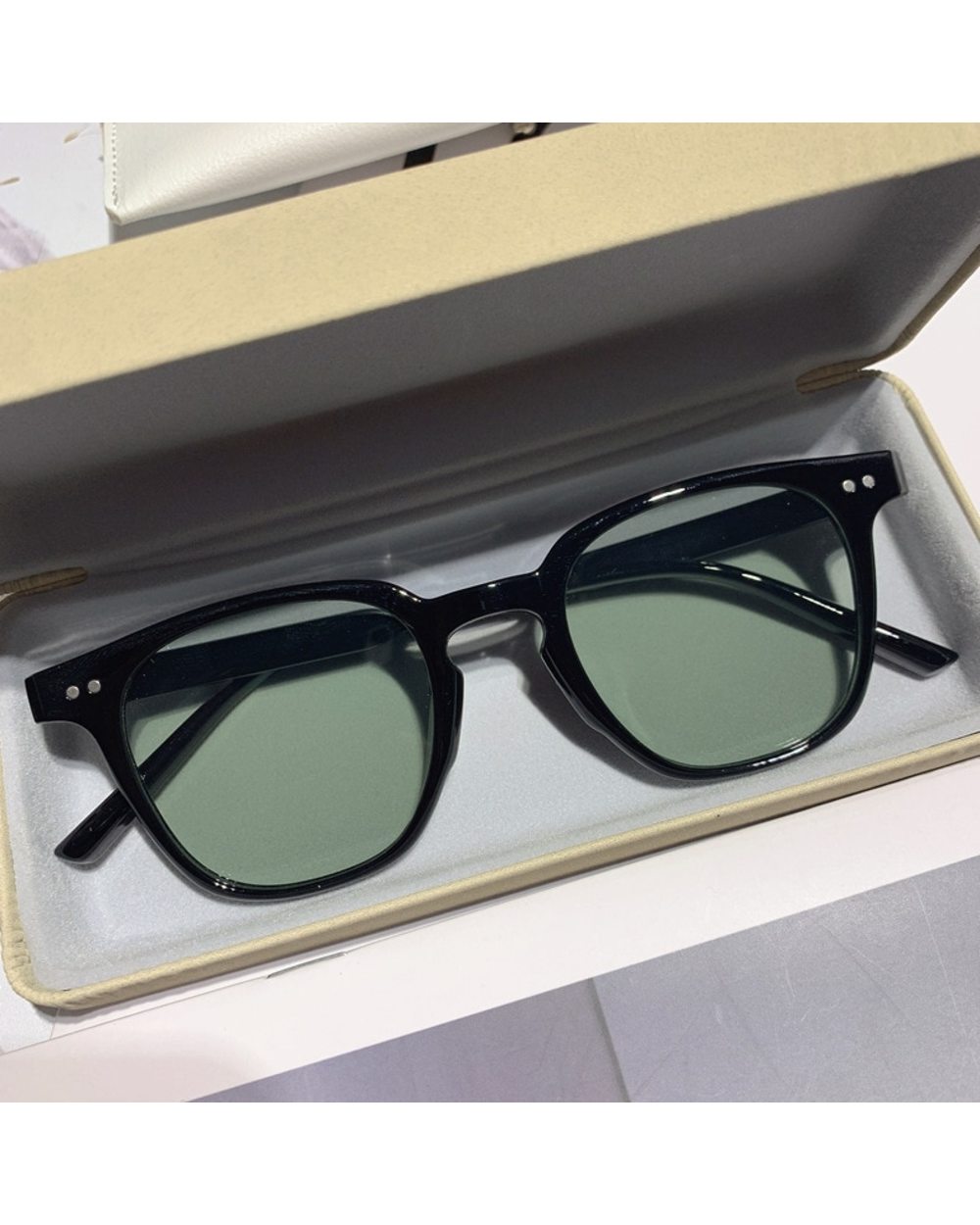 Fashion Vintage Square Sunglasses Women Oversized Sunglass Man Black Glasses Uv400 Eyewear Brand Designer Shades Oculos front-1
