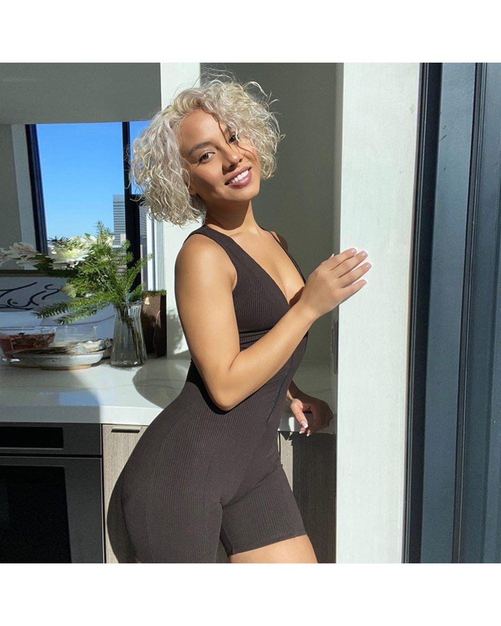2021 Women Sexy Streetwear Sleeveless Bodycon Solid Knitted Fitness Sexy Jumpsuits Romper Playsuits Overalls Women front-3