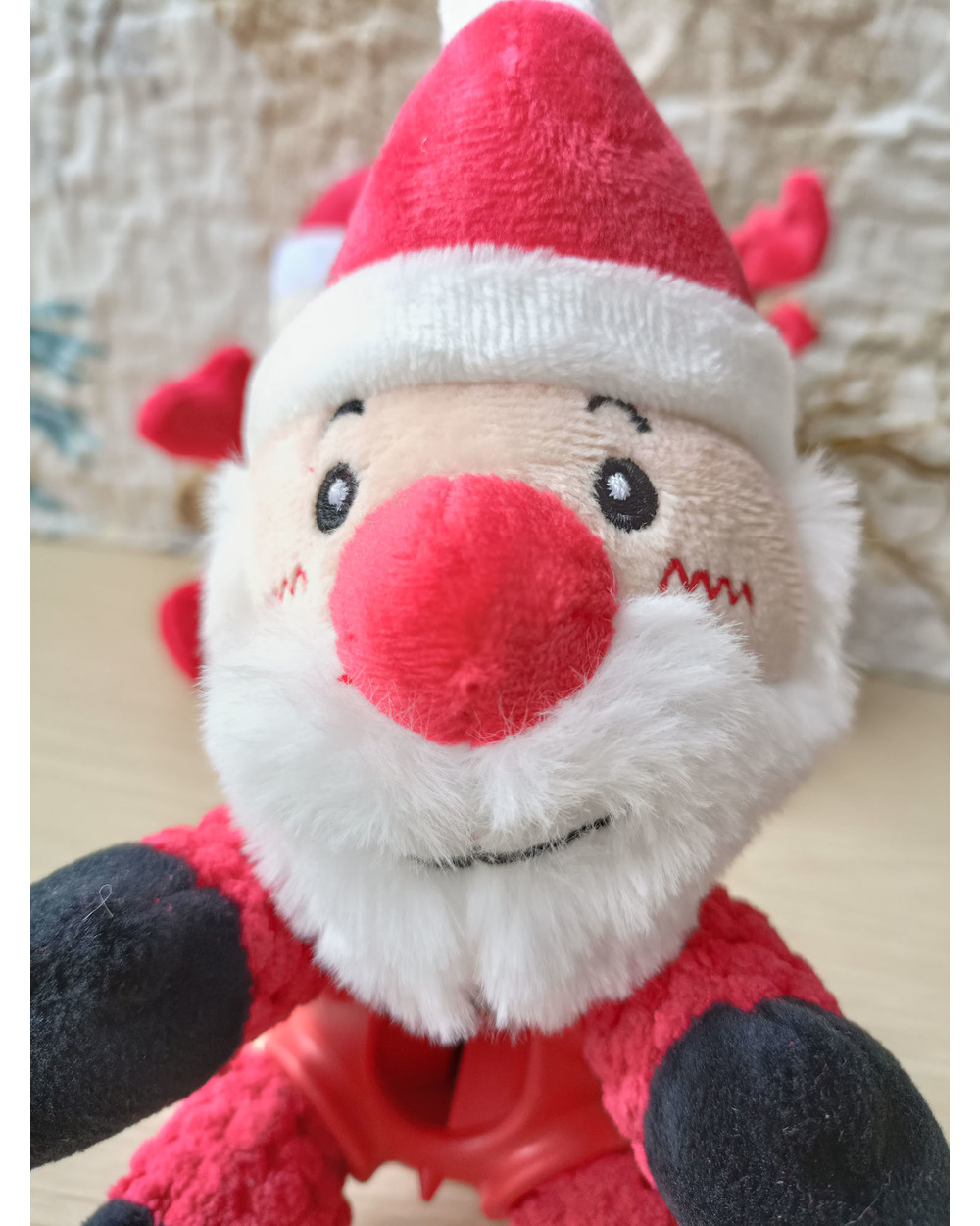 Chirstmas Santa Clause Pet Chew Toy Dog Food Leaking Squeaky Toy Interactive Play Training Christmas Gift front-5