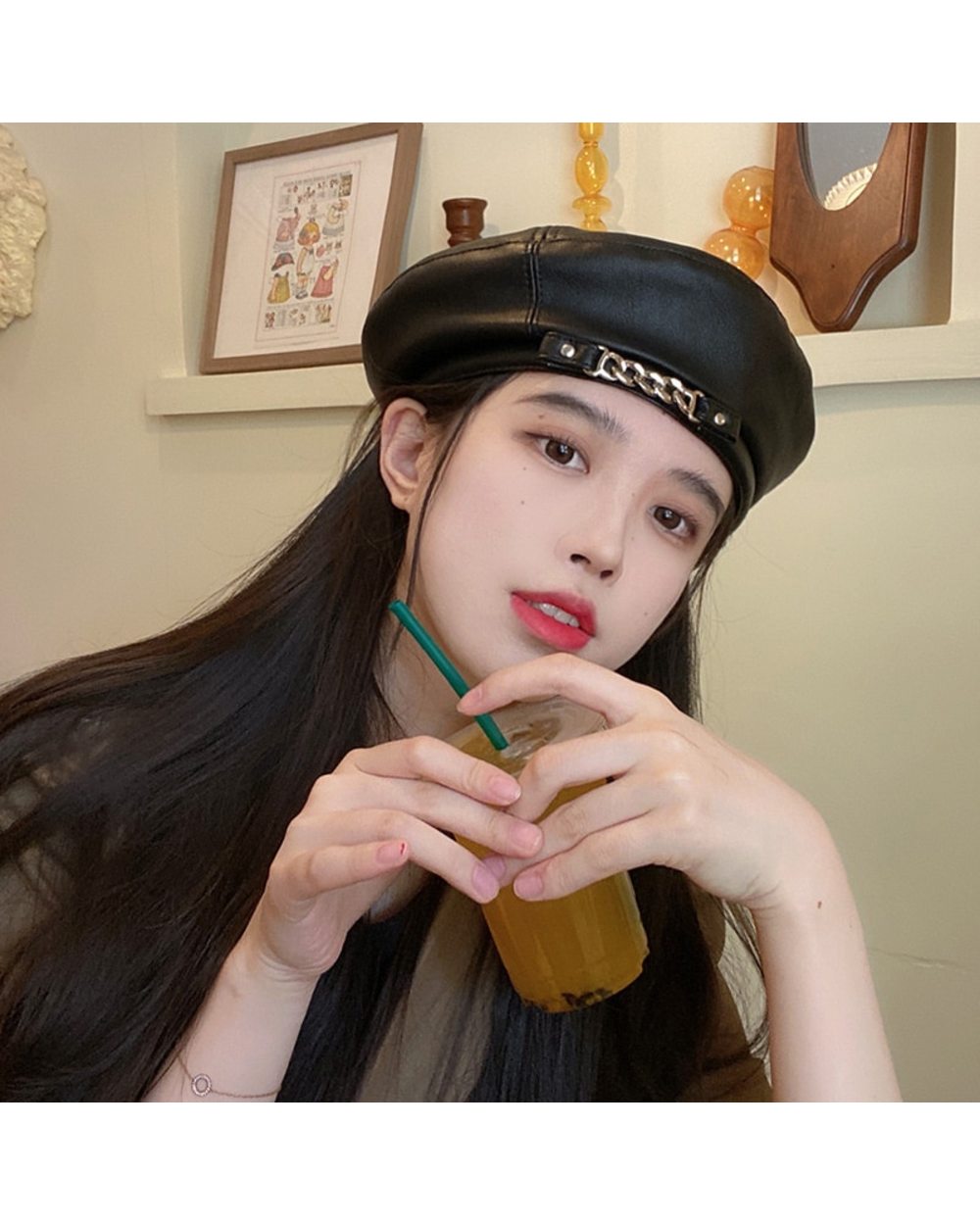 Autumn Winter Chain Pu Leather Berets For Women Flat Solid Color Black White Berets For Girl Ladies Travel Berets Paint front-3