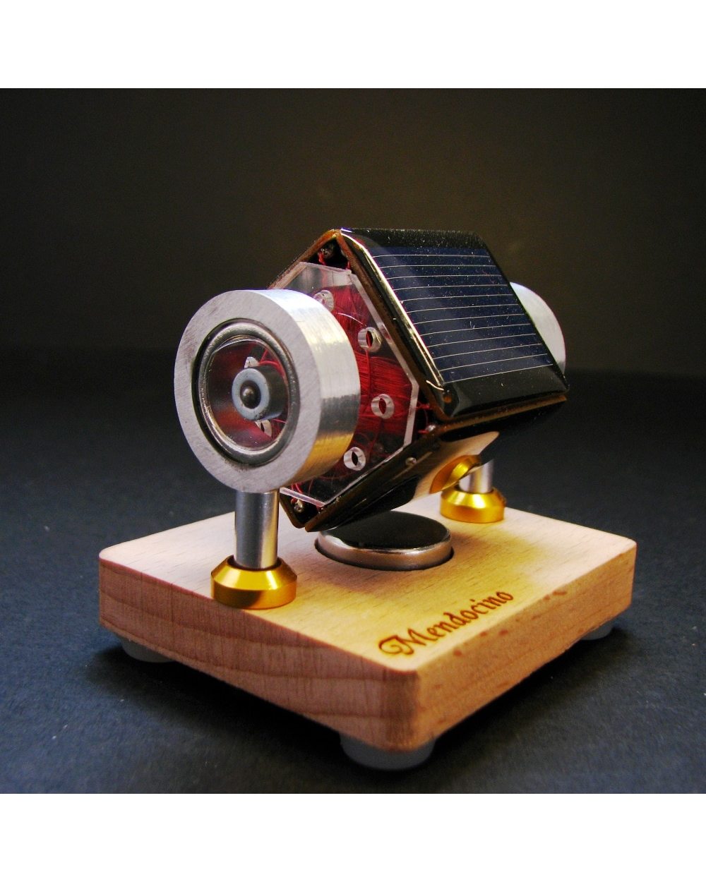 Mendocino Motor magnetic suspension Solar toy Scientific physics toys Pressure reducing EDC toy front-3