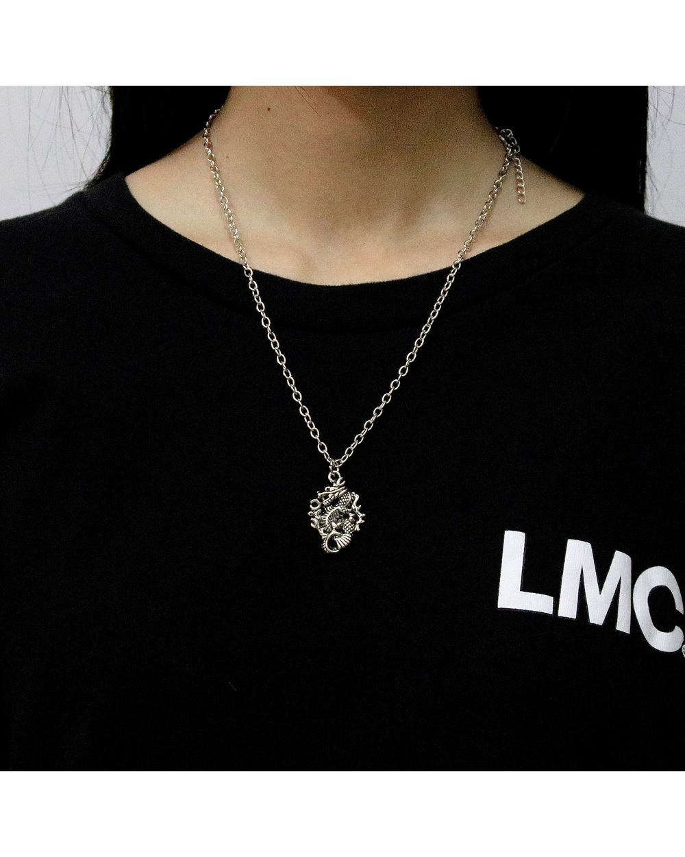 Dragon Necklace Hip Hop Maple Leaf Fishtail Punk Alloy Unicorn Twisted Chain Jewelry For Both Men And Women Gift front-4