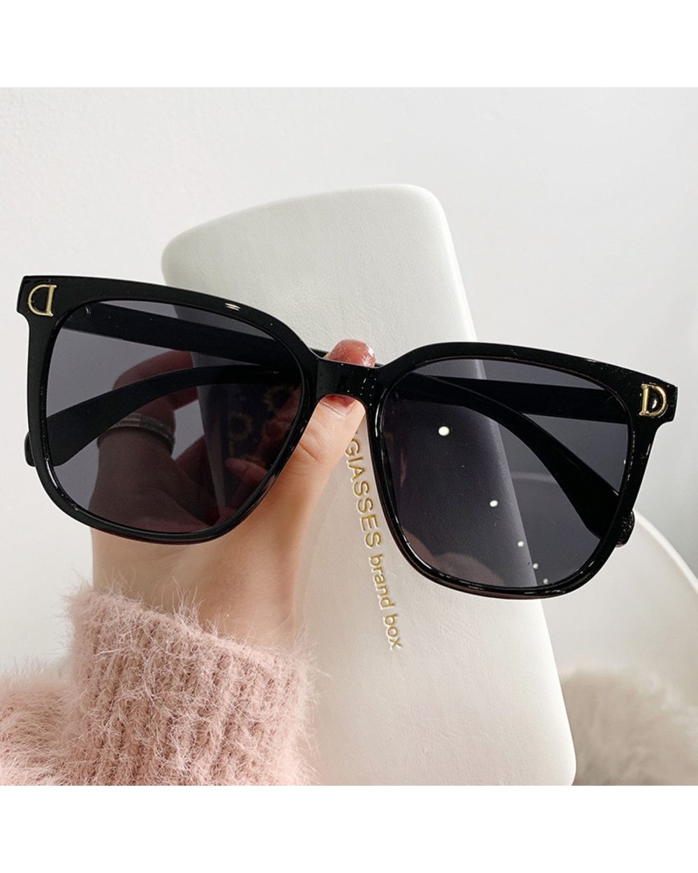 Fashion Oversized Sunglasses Woman Brand Designer Vintage Square Sun Glasses Female Big Frame Gradient Shades Oculos De front-1