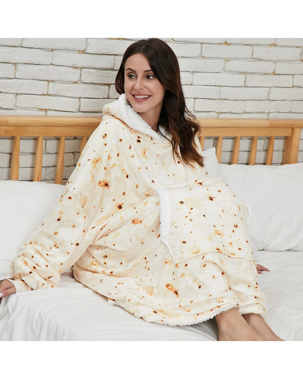 Oversized Hoodie Blanket Women Cartoon Winter Plush Fleece Wearable TV Blanket with Sleeve Warm Sherpa Fleece Sweatshirt front-1