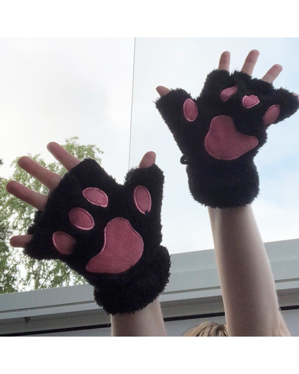 New Winter Gloves Women Bear Plush Cat Paw Claw Gloves Cute Kitten Fingerless Mittens Christmas Halloween For Girls Gif front-0