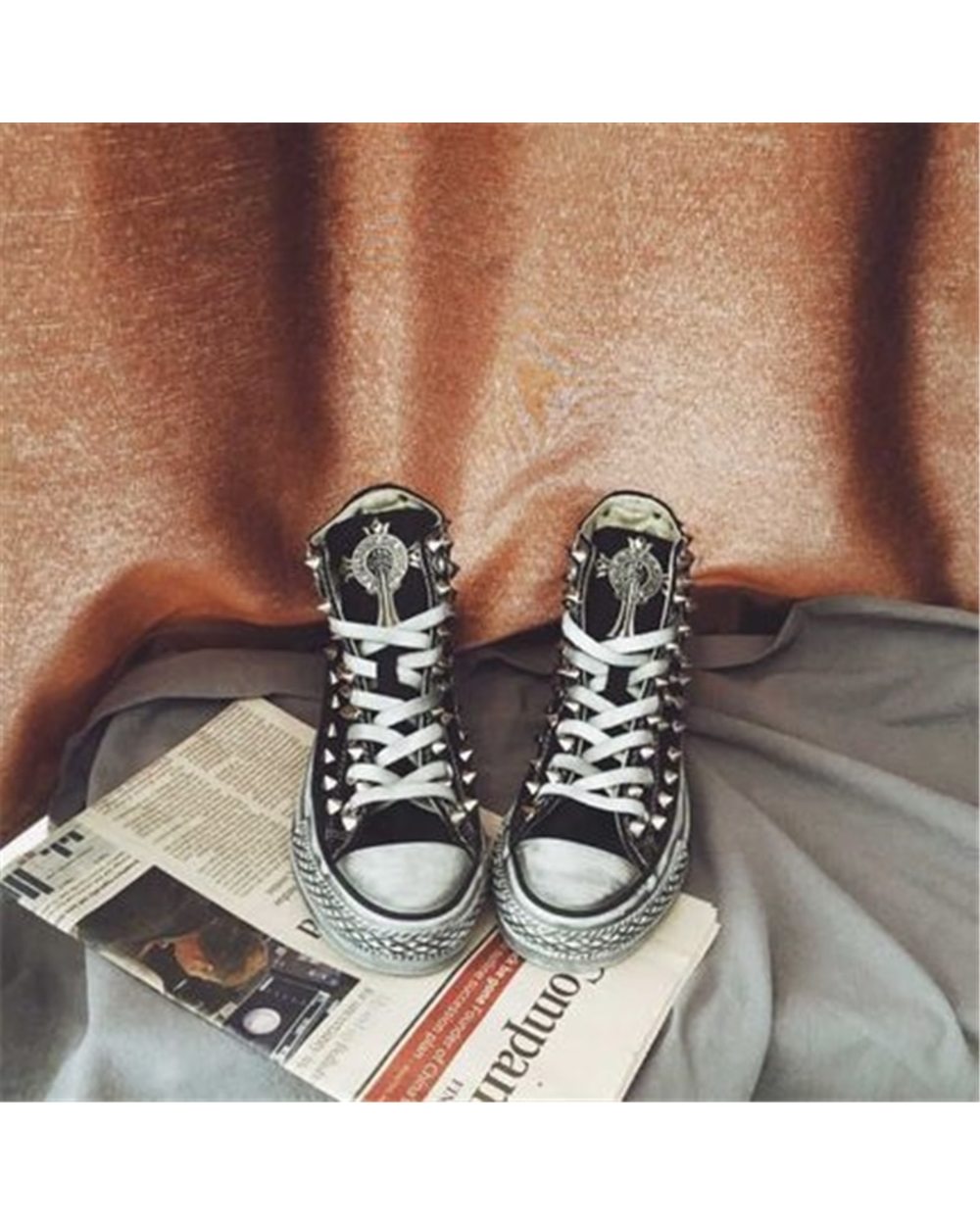 Classic rivet distressed canvas shoes, retro dirty shoes, personality men and women shoes 35-46 front-4