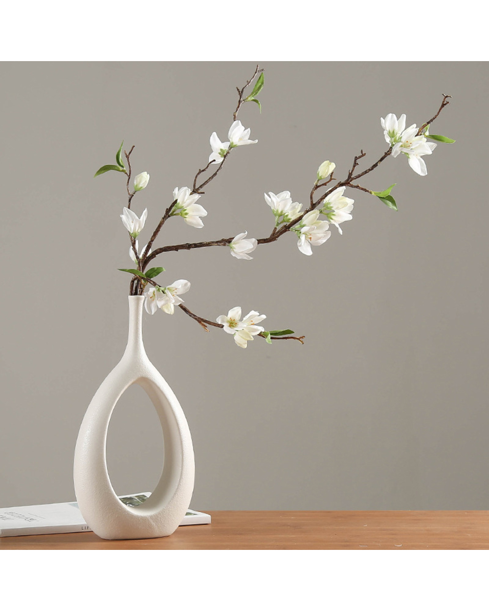 Nordic Circular Hollow Ceramic Vase Donuts Flower Pot Home Decoration Flower Vases Office Desktop Living Room Art Ornts front-4
