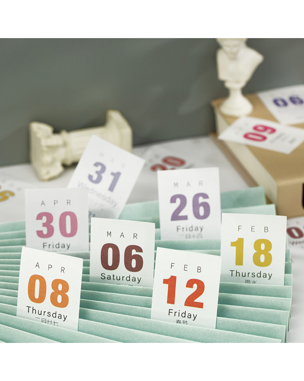 2022 Calendar The New Mini Desk Calendar For School Schedule 2021 2022 Office Supplies Planner Paper Tearable front-1