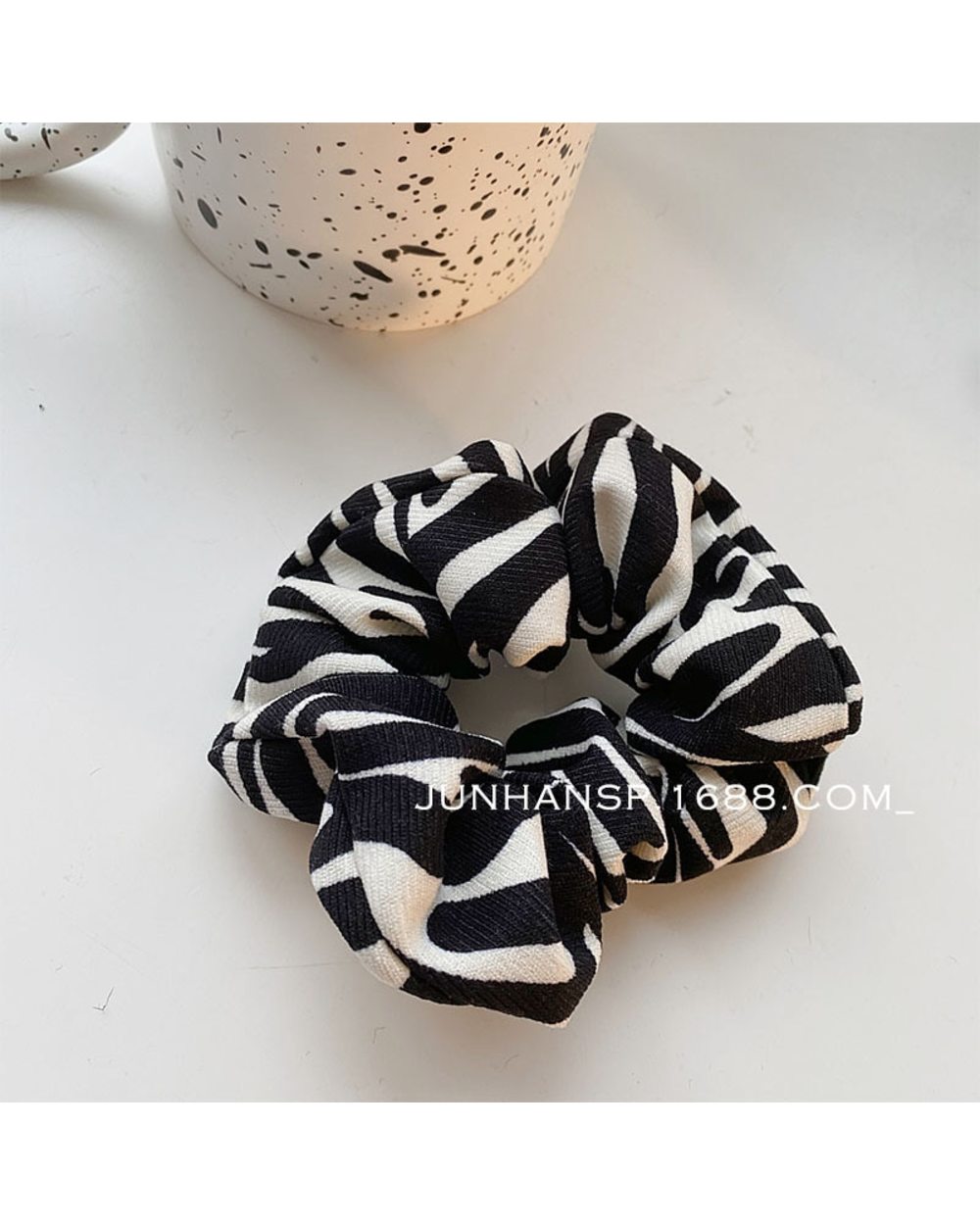 Temperament Black/New Sweet Flannel French Large Intestine Circle Ponytail Hair Circle Hair Out All-Match Female Catch front-2