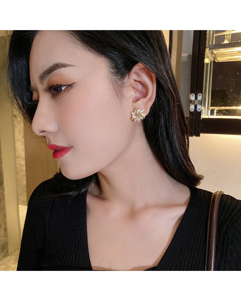 Elegant Opal Petal Circle Stud Earrings For Luxury Party Girl's Unusual Earrings front-0