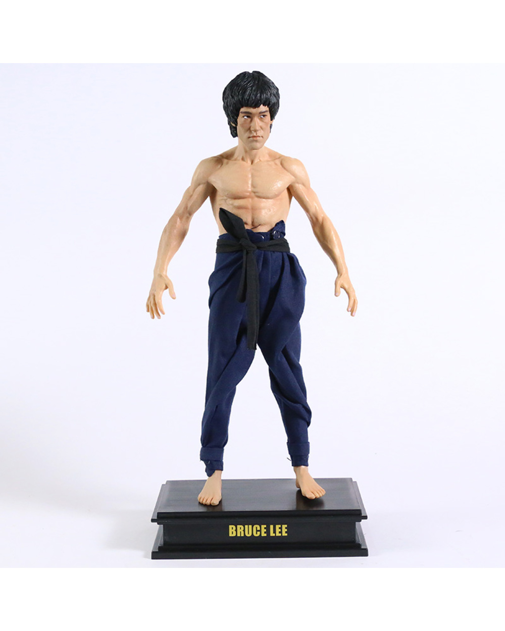 Bruce Lee Jeet Kune Do Three-Headed Statue 1/6 Limited Figure front-2