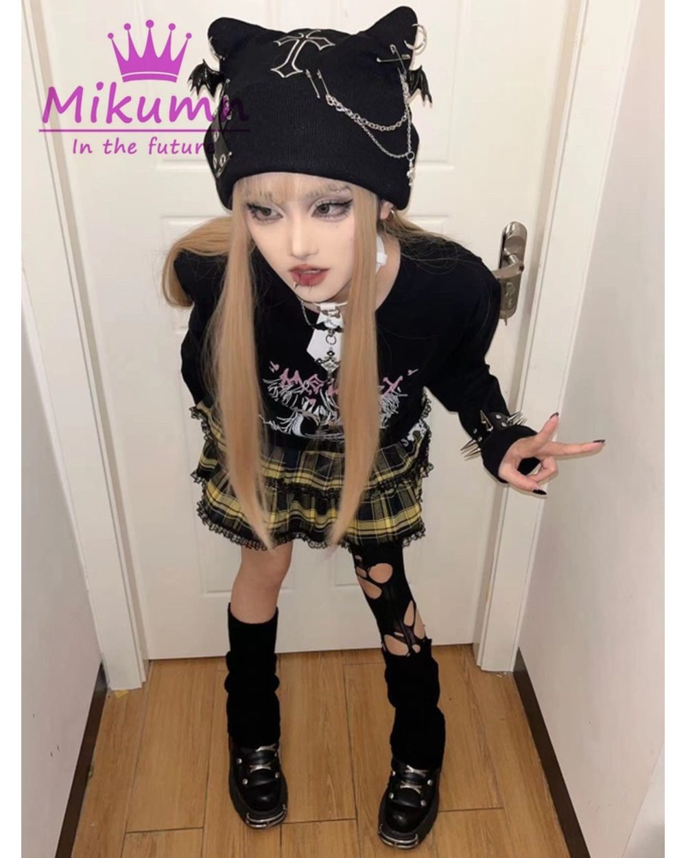Mikumn Gothic Grunge Cat Ear Bat Wing Black Beanie Hat Harajuku Punk Cross Chain Knitted Hat Women Winter Warm Chic Str front-5