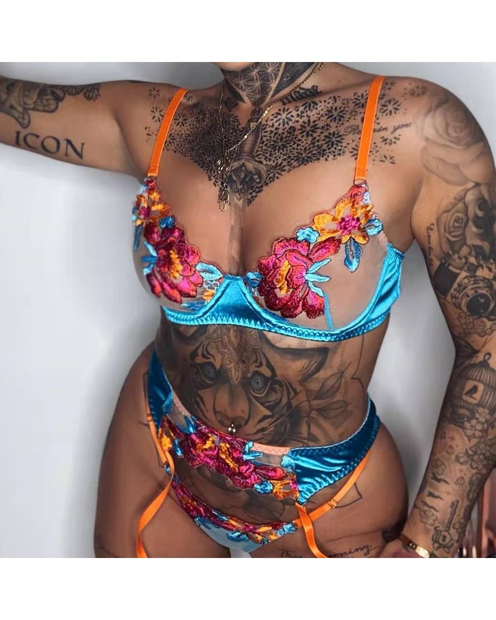 Women Floral Lingerie Sexy Transparent Bra Panty Set Embroidery Mesh Sheer Intimate Satin Lingere Underwear front-1
