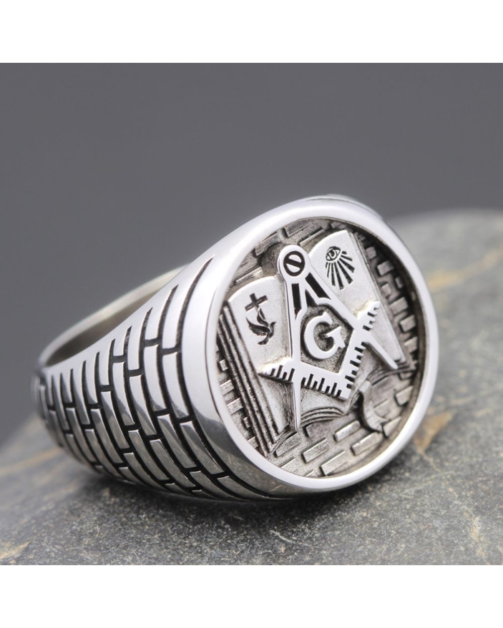 Master Mason Masonic Bible Sterling Silver Ring front-3