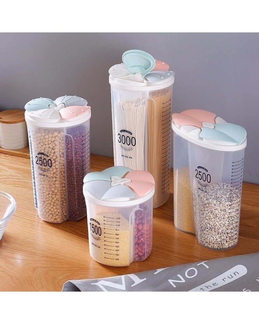 Kitchen Sealed Storage Box Cereal Dispenser Food Rotating Storage front-0